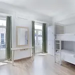 Хостел Goodmorning Solo Traveller *