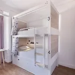 بيت شباب Goodmorning Solo Traveller *