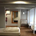 Goodmorning Solo Traveller بيت شباب