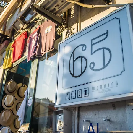 Goodmorning Solo Traveller ליסבון