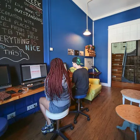 אכסניה Goodmorning Solo Traveller