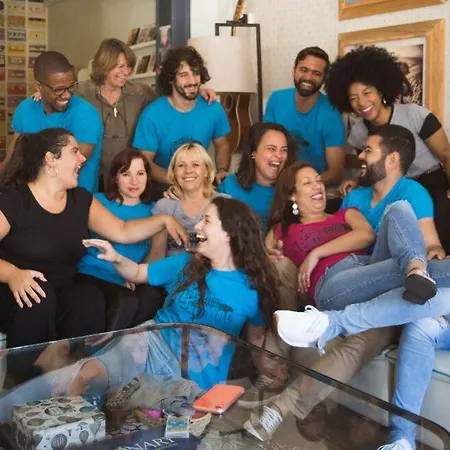 Goodmorning Solo Traveller אכסניה ליסבון