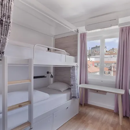 Goodmorning Solo Traveller بيت شباب Lisboa