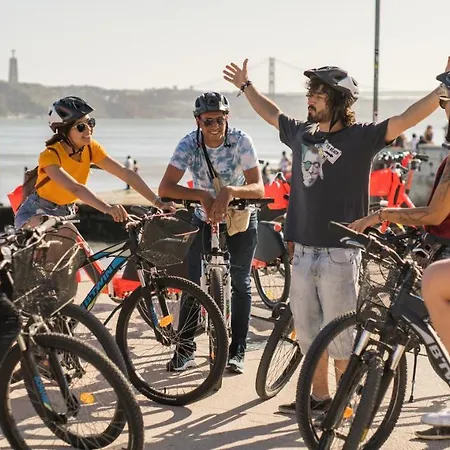 Goodmorning Solo Traveller ליסבון