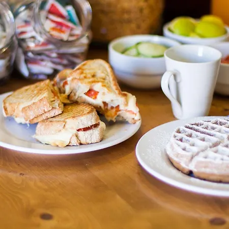 Goodmorning Solo Traveller Лиссабон