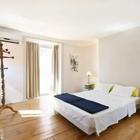 Хостел Goodmorning Solo Traveller *