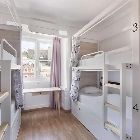 Goodmorning Solo Traveller Hostel * Lisbon