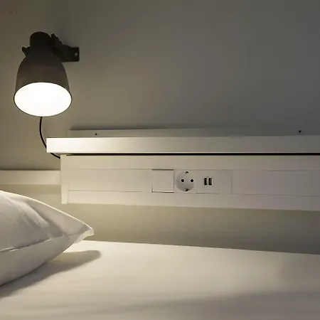 Goodmorning Solo Traveller Lisboa