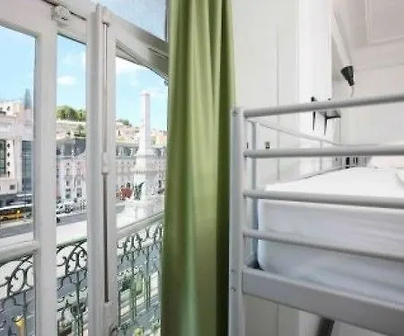Goodmorning Solo Traveller Hostel