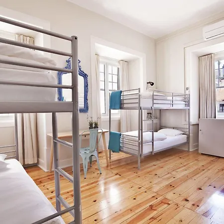 Goodmorning Solo Traveller Hostel