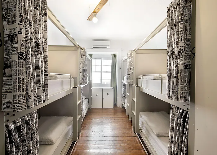 Goodmorning Solo Traveller بيت شباب *