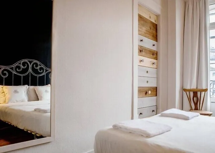 Goodmorning Solo Traveller بيت شباب *