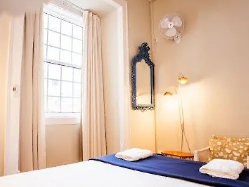 بيت شباب Goodmorning Solo Traveller